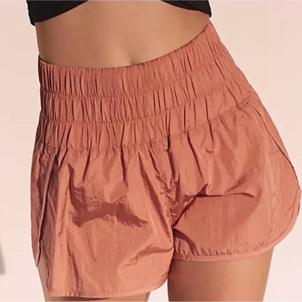 Free people the way home running shorts in pink/apricot size M